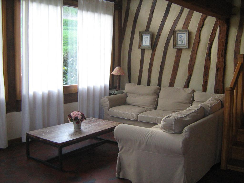Moulin De La Genetee Villa Saint-Aubin-sur-Scie Room photo